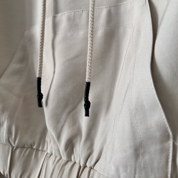 WHO WHAT WEAR Women's Hooded Sweatshirt Cream Size Small - Picture 10 of 15